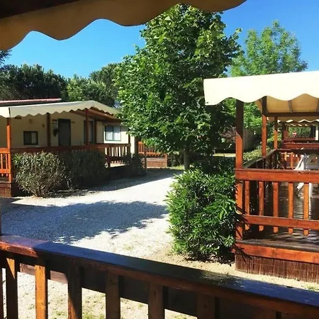 Διαμέρισμα Ein Grosses Mobilheim Auf Einem Campingplatz Nahe Dem Meer Und Dem Badeort - B59772